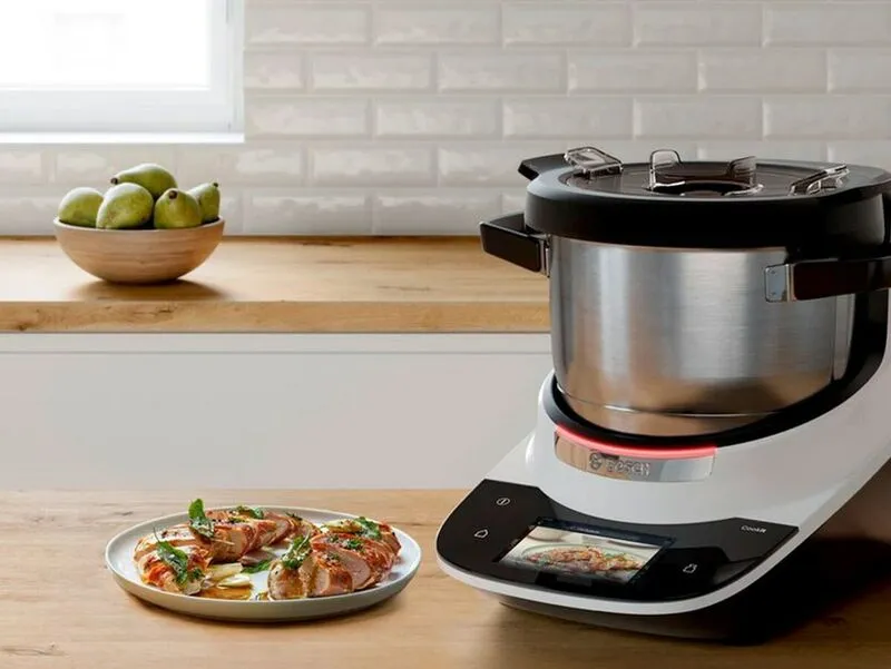 Using Smart Kitchen Appliances for Meal Prep